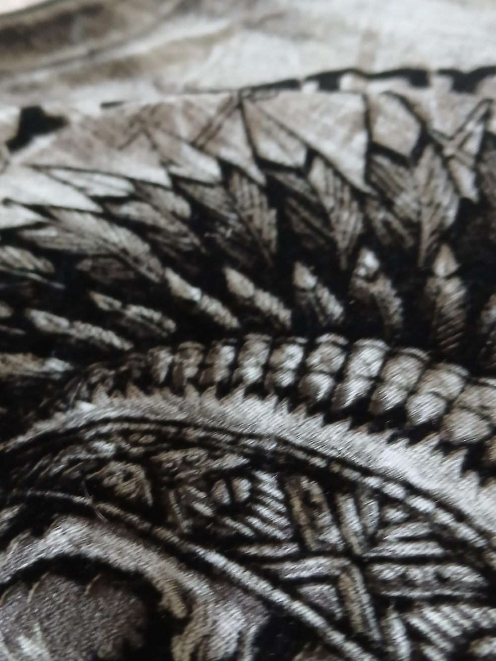 Affliction Men's Grey Graphic Tank Top REVERSIBLE Native Skull Design 3X [XXXL] - Picture 3 of 6